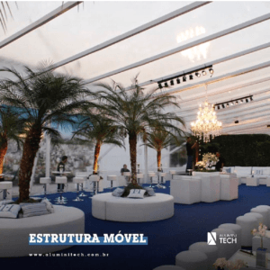 Ambiente de festa coberto por uma tenda movel